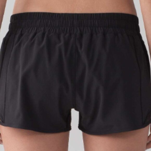 (6271) LULULEMON Hotty Hot Short 4" Sz 10 **LOVED *logo faded - Picture 2 of 8